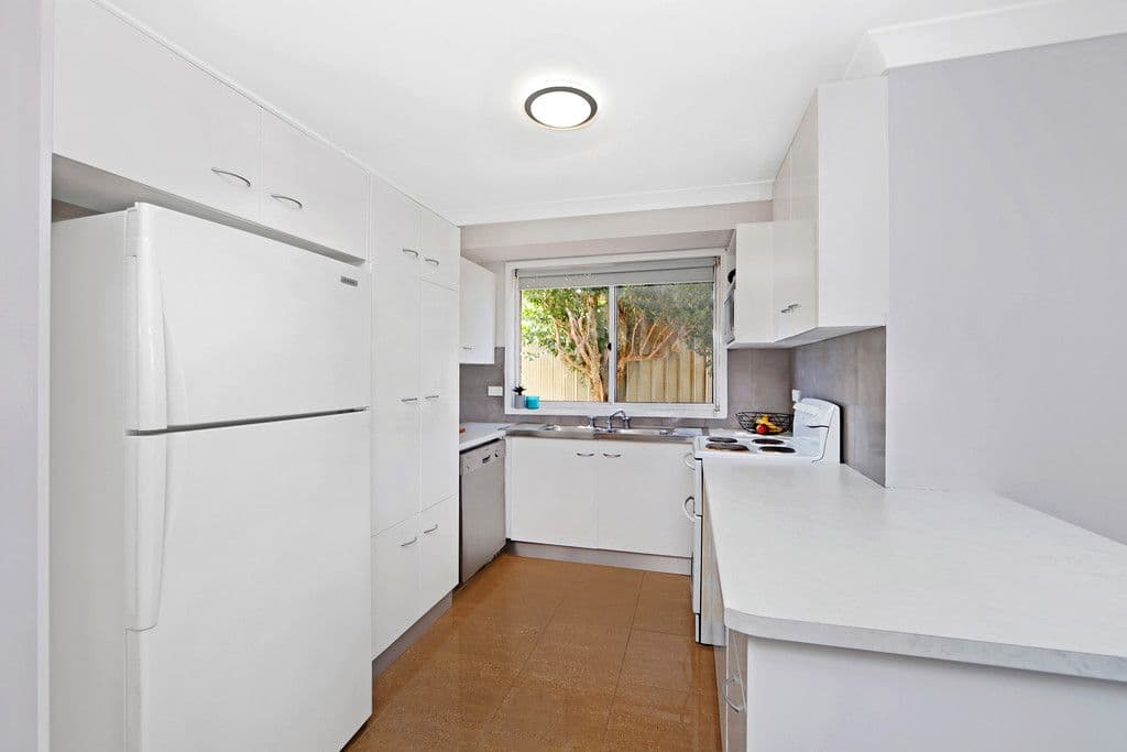 23 Murrumbidgee Crescent, Bateau Bay - Thumbnail 4