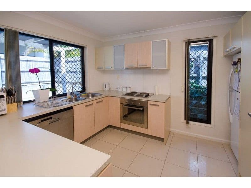 23 Tallis Street, WAKERLEY QLD 4154, Wakerley - Thumbnail 4