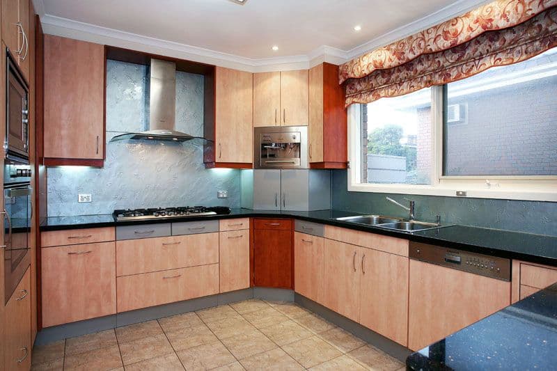 25 Rathmullen Quadrant, DONCASTER VIC 3108, Doncaster - Thumbnail 6