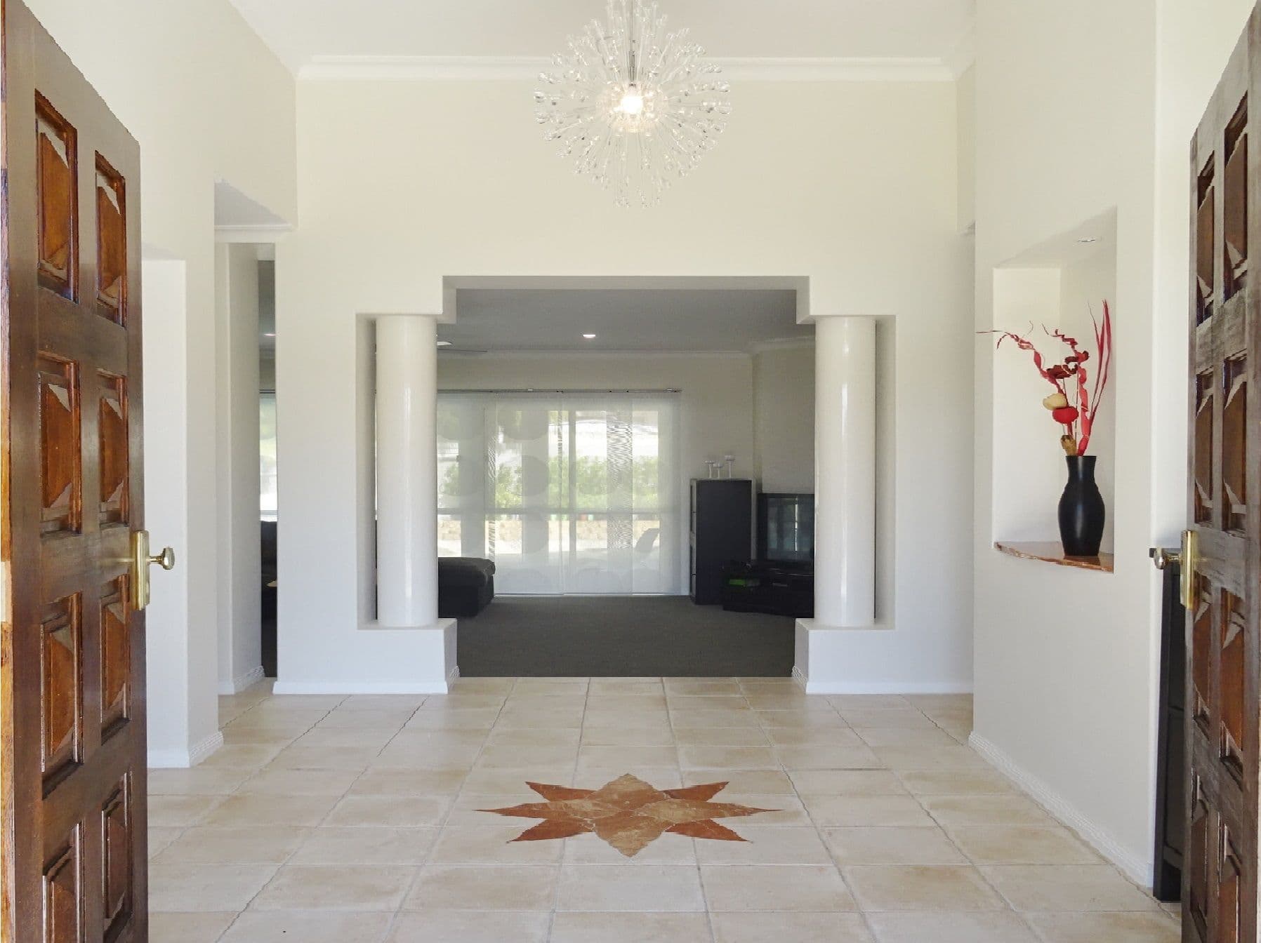 9 London Chase, Arundel QLD 4214, Arundel - Thumbnail 3