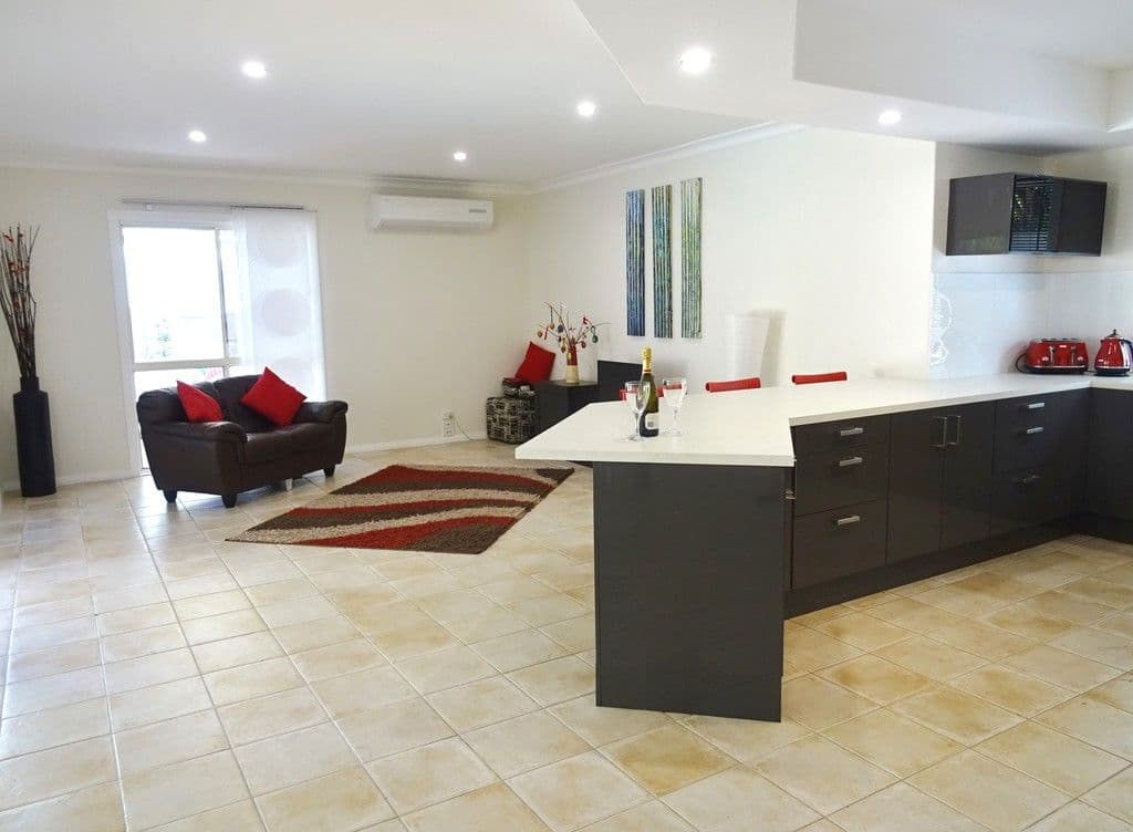 9 London Chase, Arundel QLD 4214, Arundel - Thumbnail 7