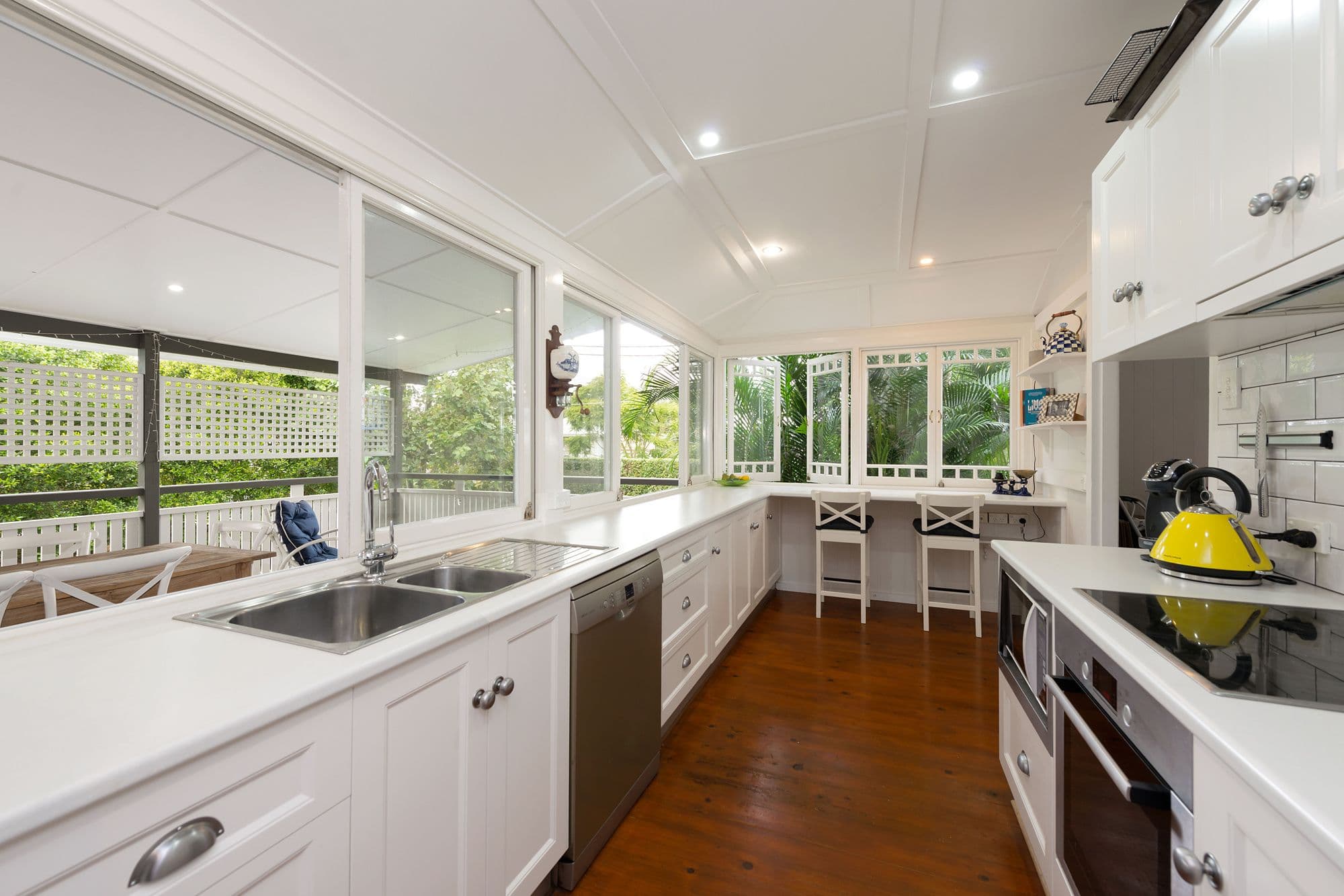 240 Long Street East, Graceville QLD 4075, Graceville - Image 1