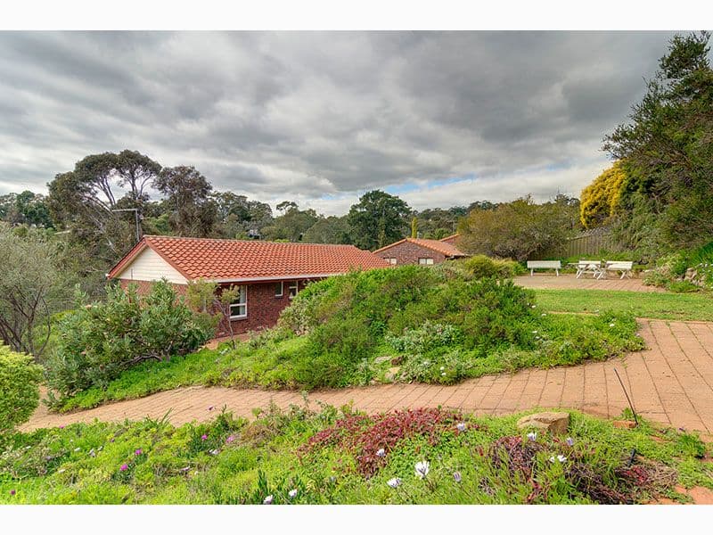 20 Maluka Drive, Happy Valley SA 5159, Happy Valley - Thumbnail 2