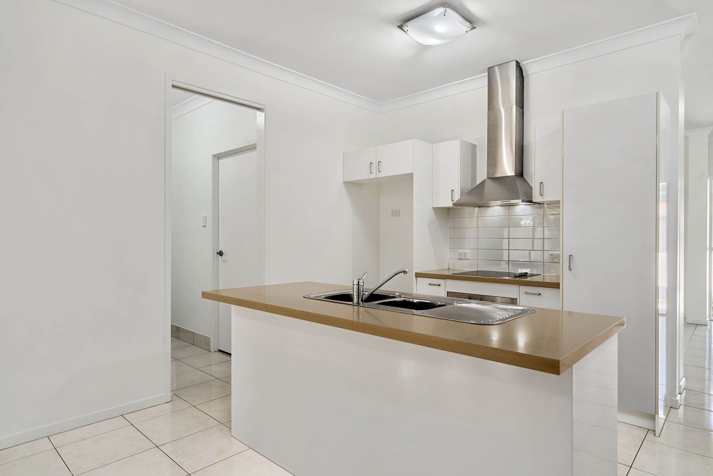 4 Caswell Close, North Lakes QLD 4509, North Lakes - Thumbnail 7