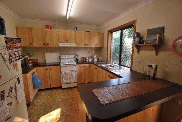 18 Spannagle Street, BUCASIA QLD 4750, Bucasia - Thumbnail 2