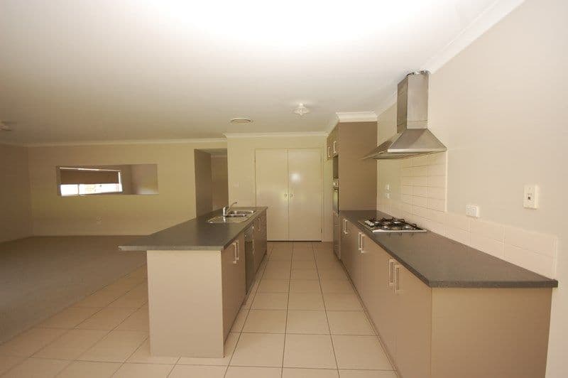 8 Hillam Drive, Griffith NSW 2680, Griffith - Thumbnail 3