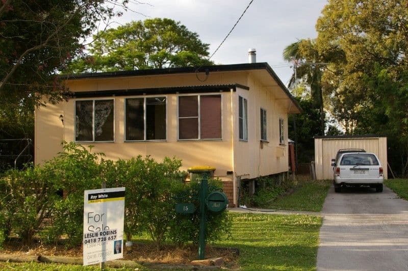 15 Gregory Avenue, DECEPTION BAY QLD 4508, Deception Bay - Thumbnail 2
