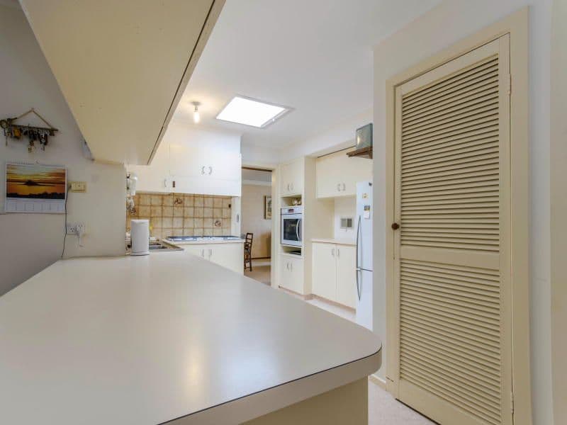16 Benelong Crescent, SEAFORD VIC 3198, Seaford - Thumbnail 5