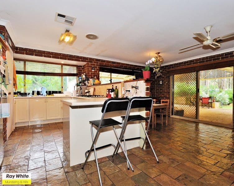8 Parkland Road, STONEVILLE WA 6081, Stoneville - Thumbnail 4