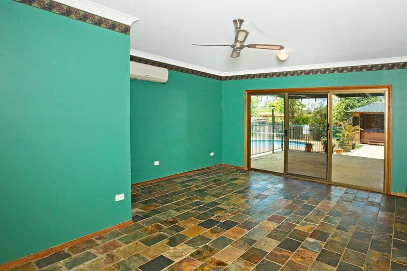 10 Glenair Avenue, WEST NOWRA NSW 2541, West Nowra - Thumbnail 7