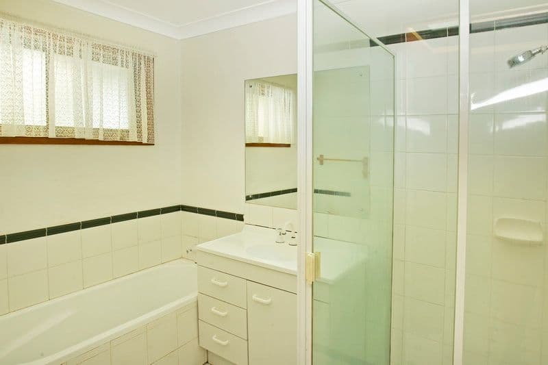 10 Glenair Avenue, WEST NOWRA NSW 2541, West Nowra - Thumbnail 8