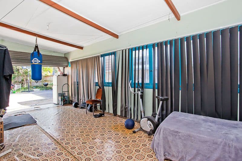 37 TwentyFifth Avenue, PALM BEACH QLD 4221, Palm Beach - Thumbnail 3