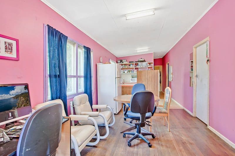 37 TwentyFifth Avenue, PALM BEACH QLD 4221, Palm Beach - Thumbnail 4