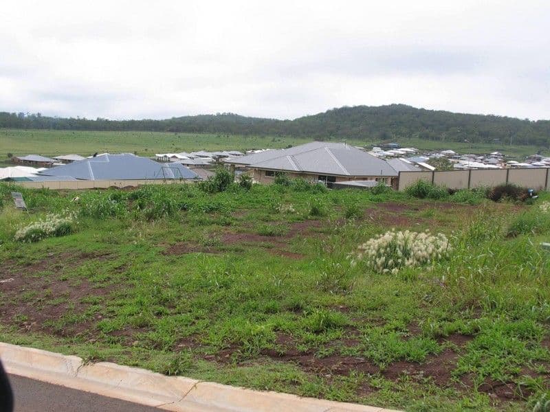 Lot 4 Carla Crescent, WESTBROOK QLD 4350, Westbrook - Thumbnail 3