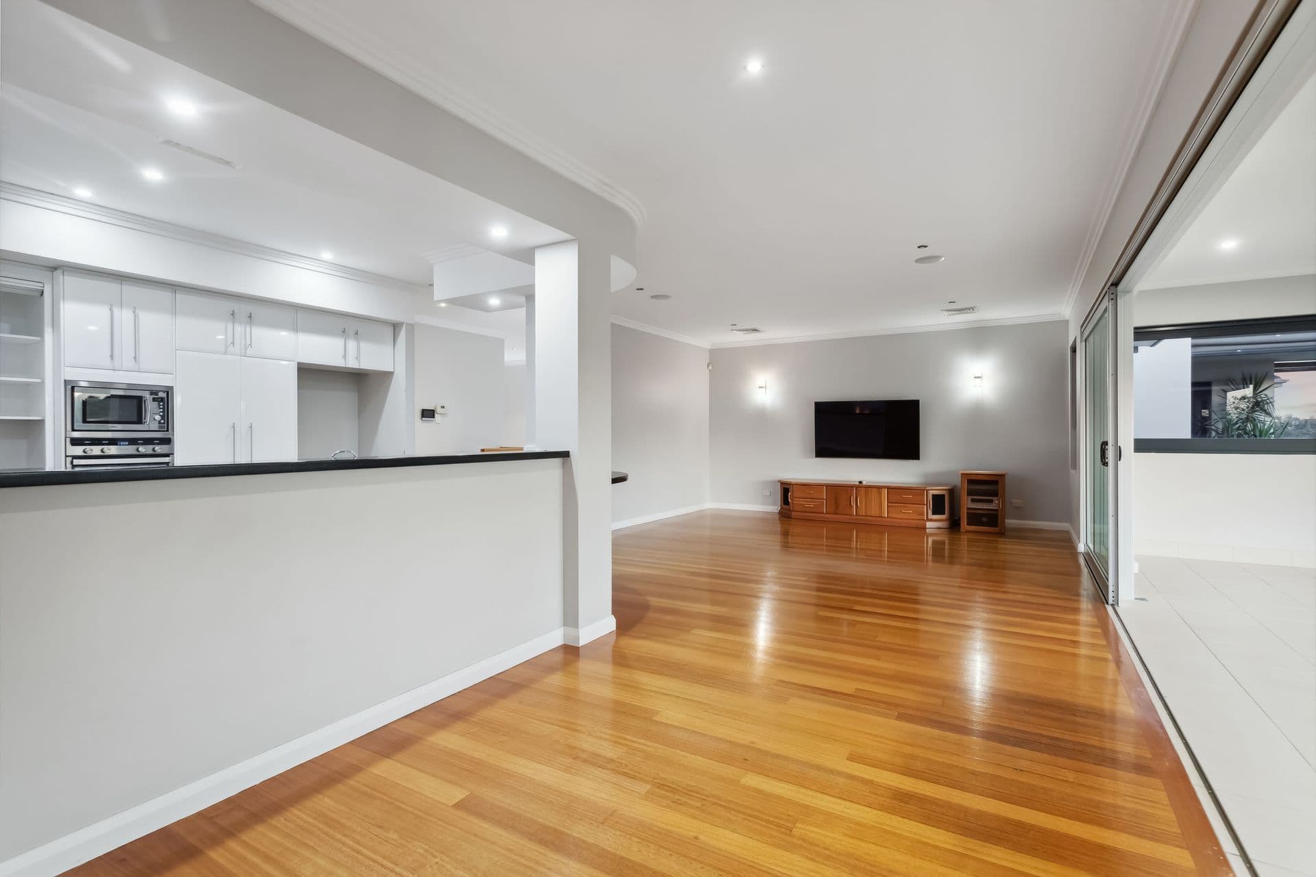 22 Riverina Drive, Ascot WA 6104, Ascot - Thumbnail 5