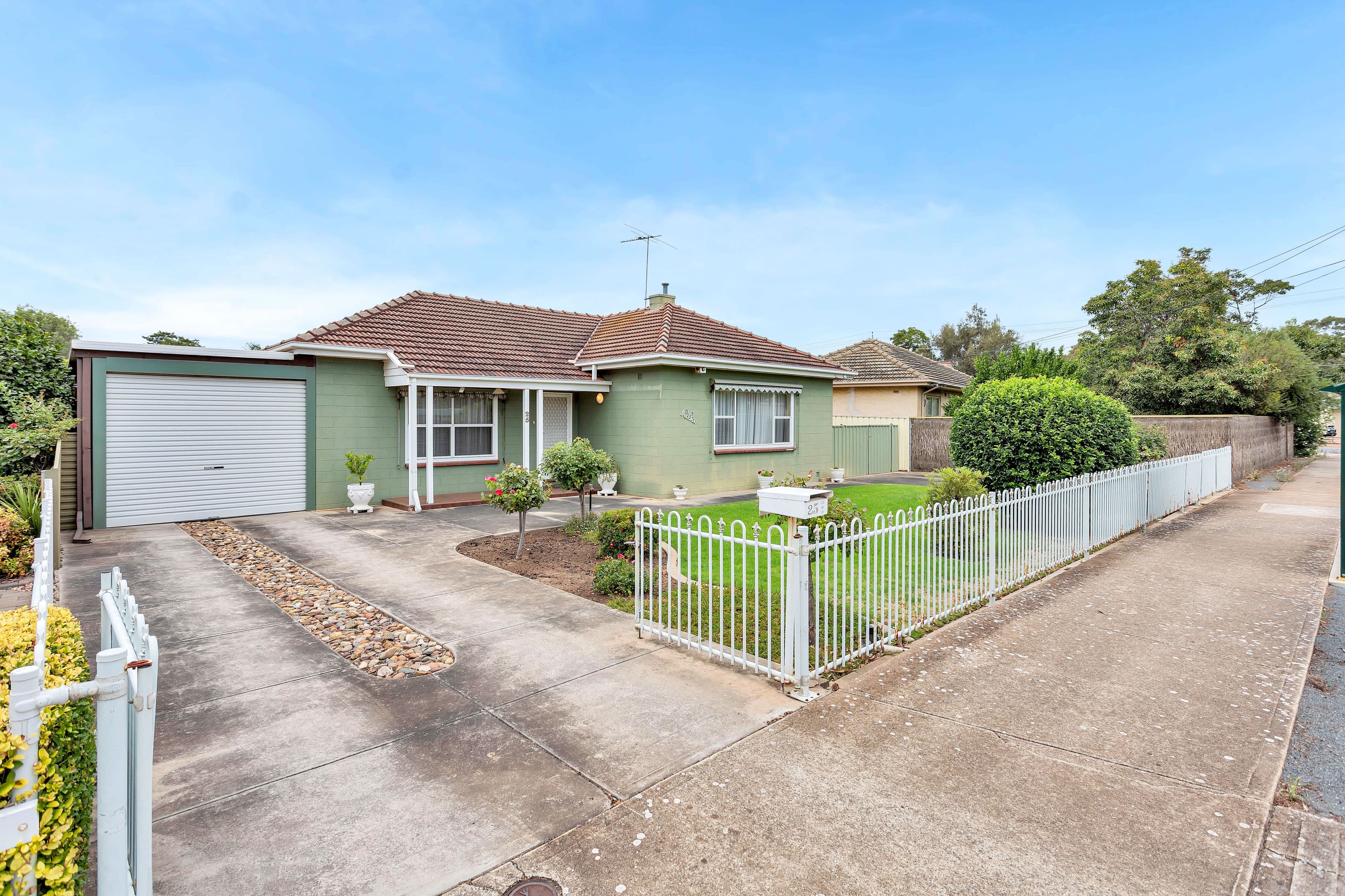 25 Laurence Street, Dover Gardens SA 5048, Dover Gardens - Thumbnail 2