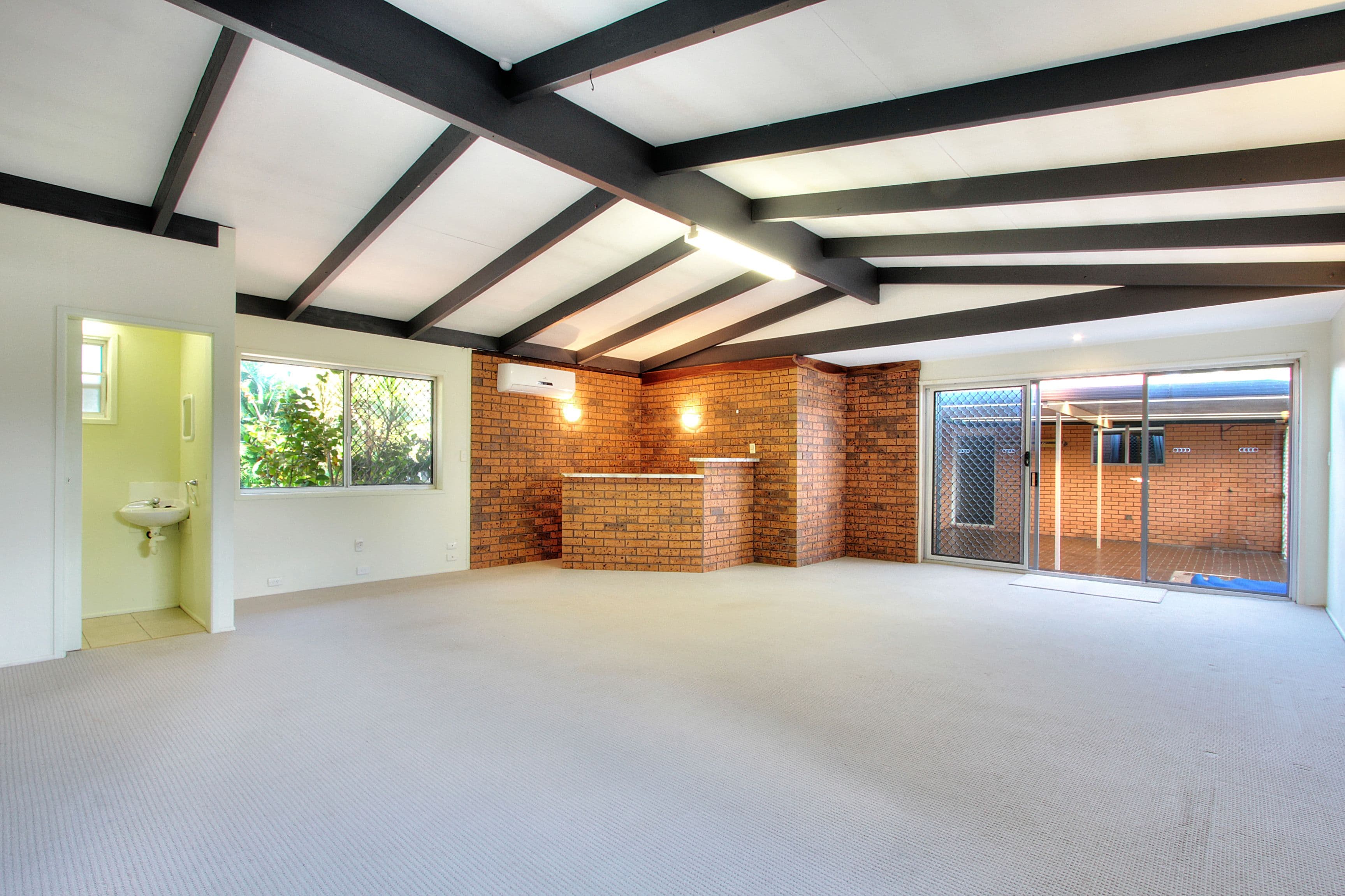 10 Eloise Avenue, Springwood QLD 4127, Springwood - Thumbnail 3
