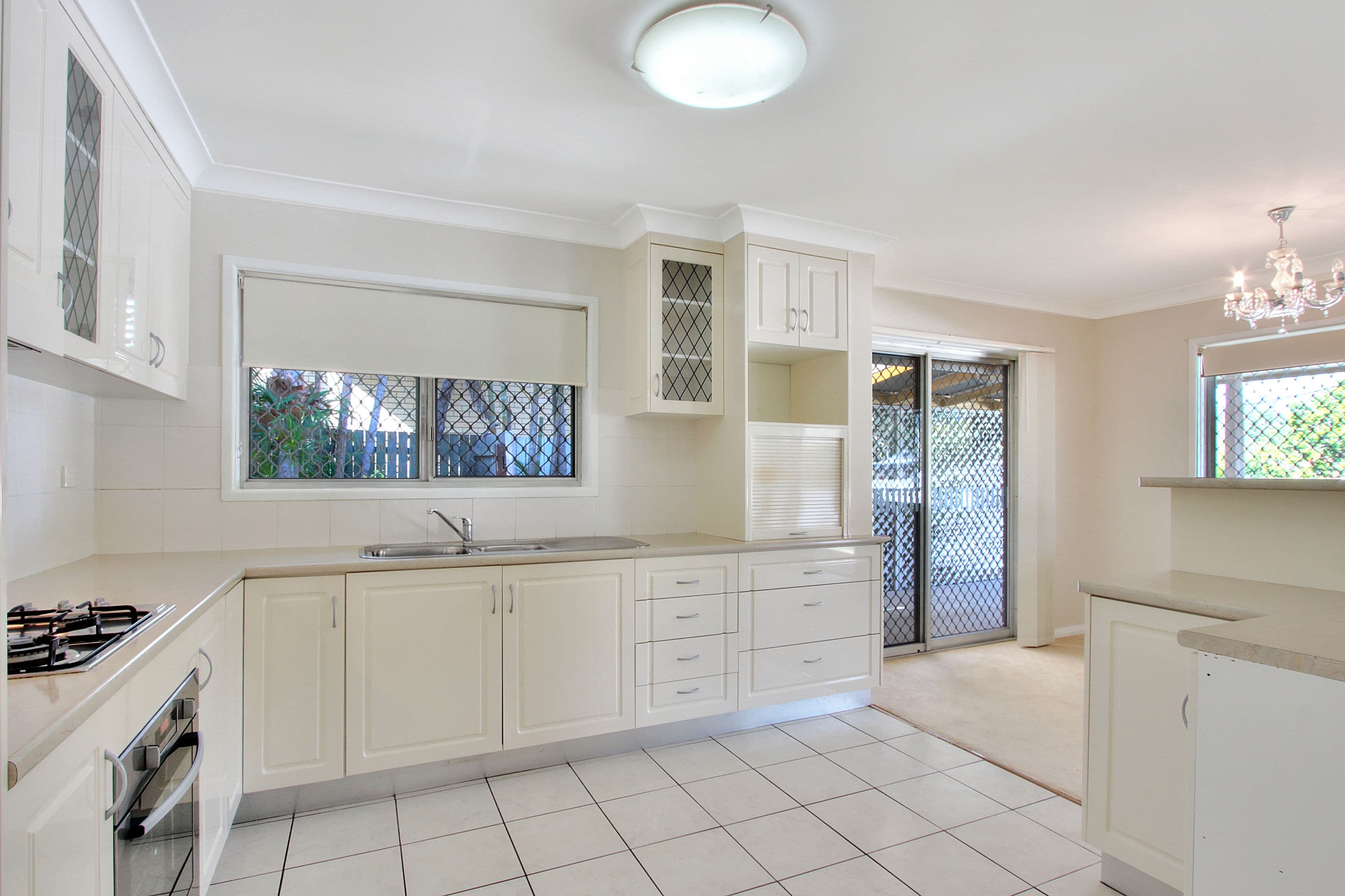10 Eloise Avenue, Springwood QLD 4127, Springwood - Thumbnail 6