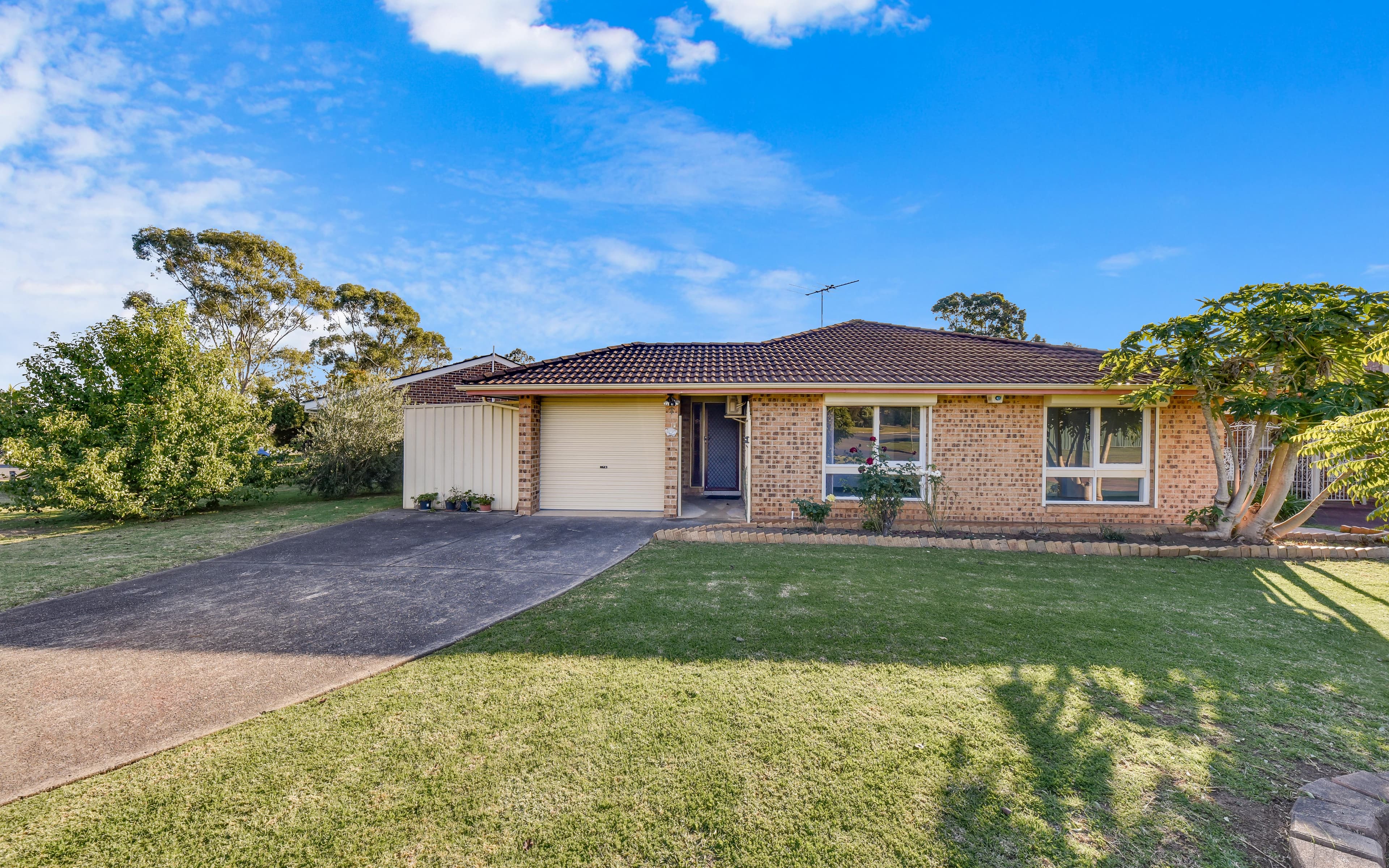 1 Hanlon Close, Minto NSW 2566, Minto - Image 1