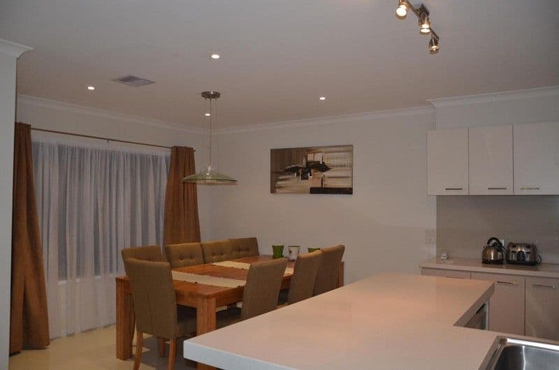 13 RIbbon Close, POINT COOK VIC 3030, Point Cook - Thumbnail 2