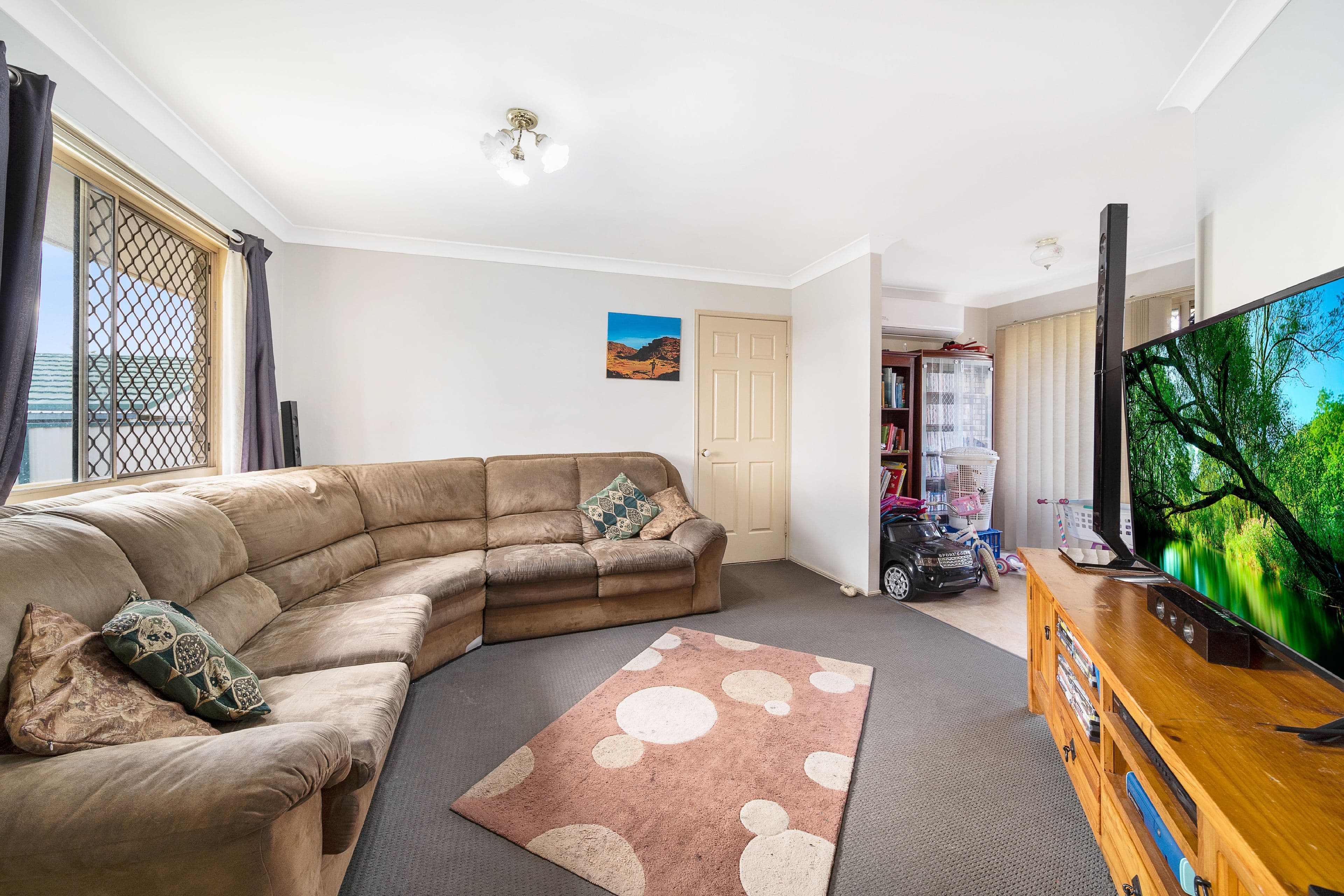 22 Debanie Court, Marsden QLD 4132, Marsden - Thumbnail 3