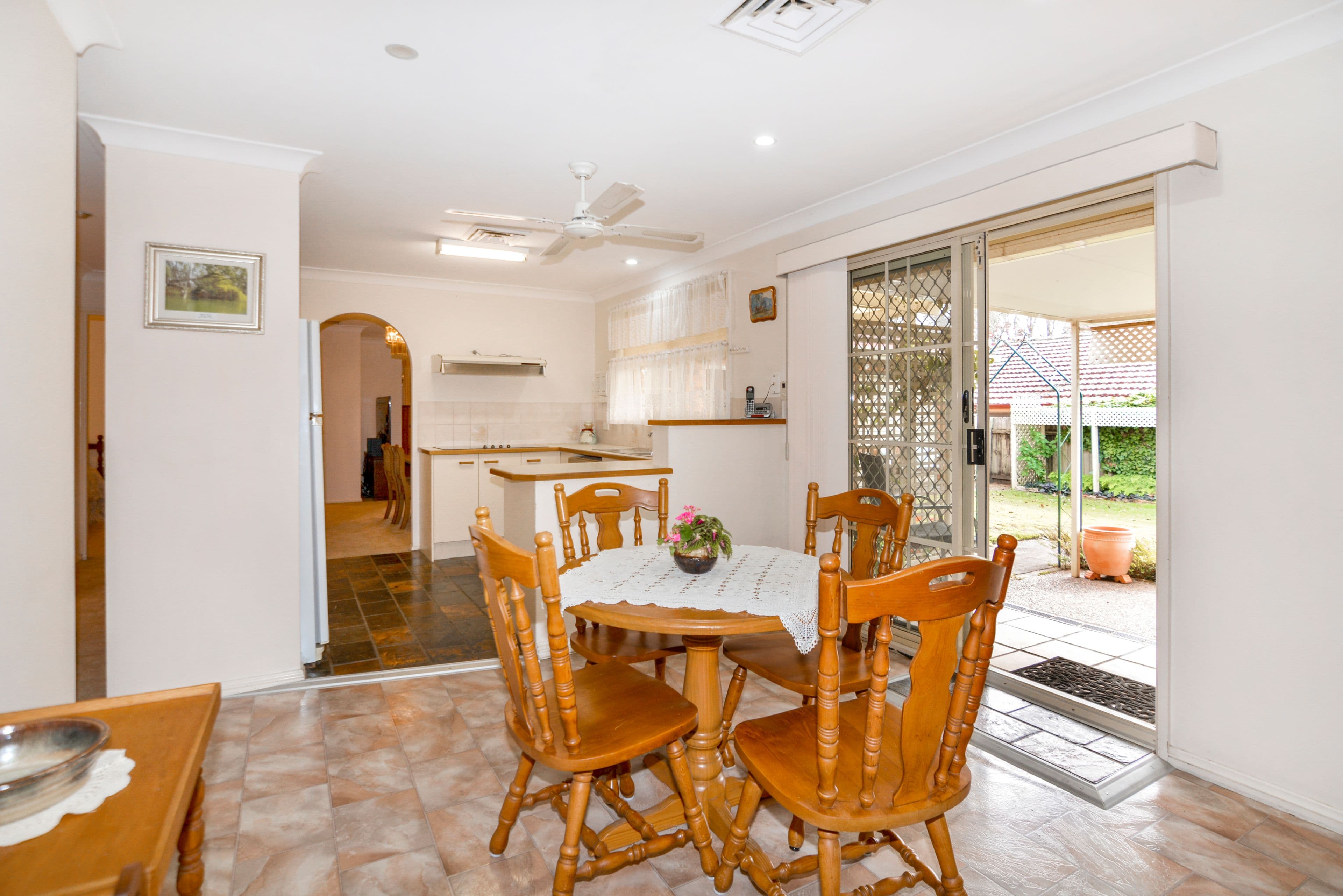 27 Yanderra Crescent, Narara - Thumbnail 5