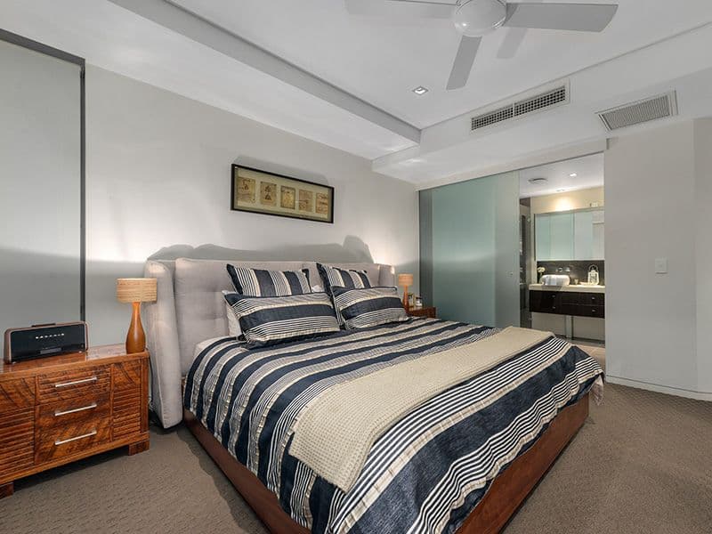 24 Riddell Street, Bulimba QLD 4171, Bulimba - Thumbnail 8