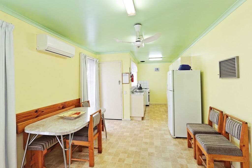 4 Dorset Court, Corio VIC 3214, Corio - Thumbnail 3
