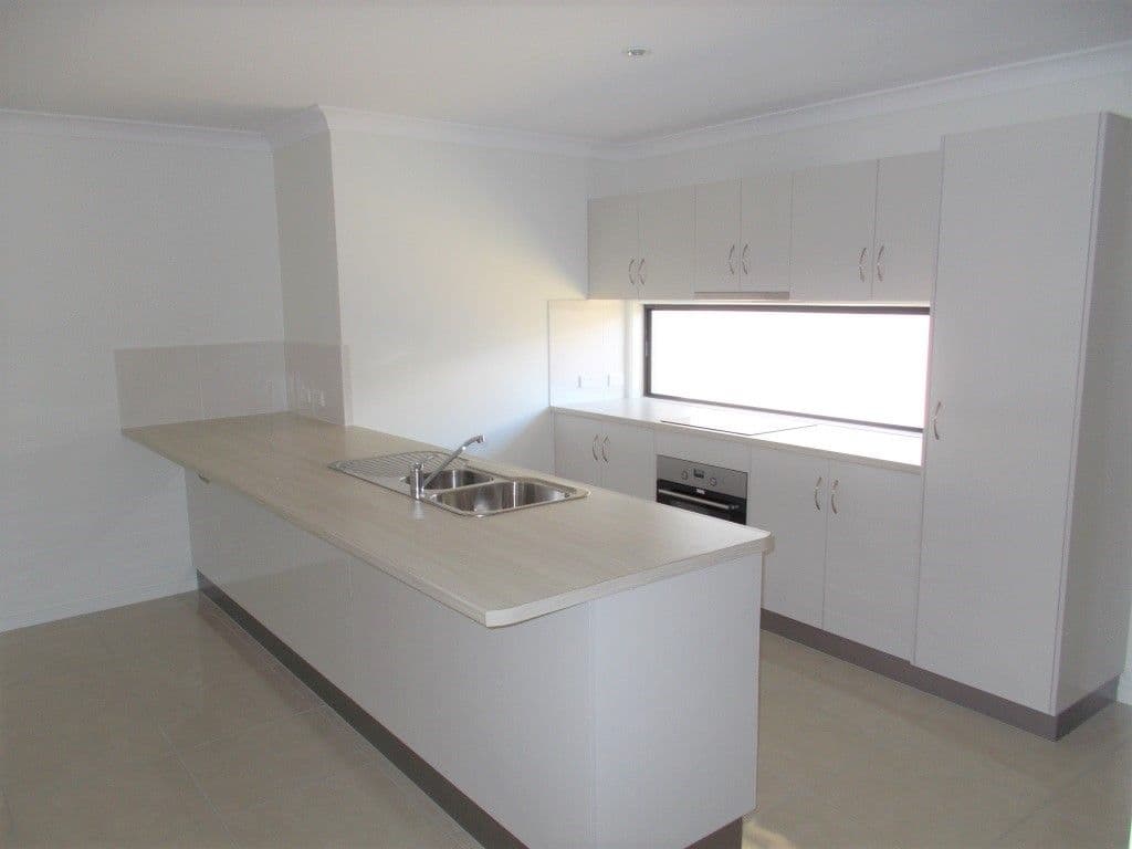 52 Commander Parade, Bucasia QLD 4750, Bucasia - Thumbnail 2