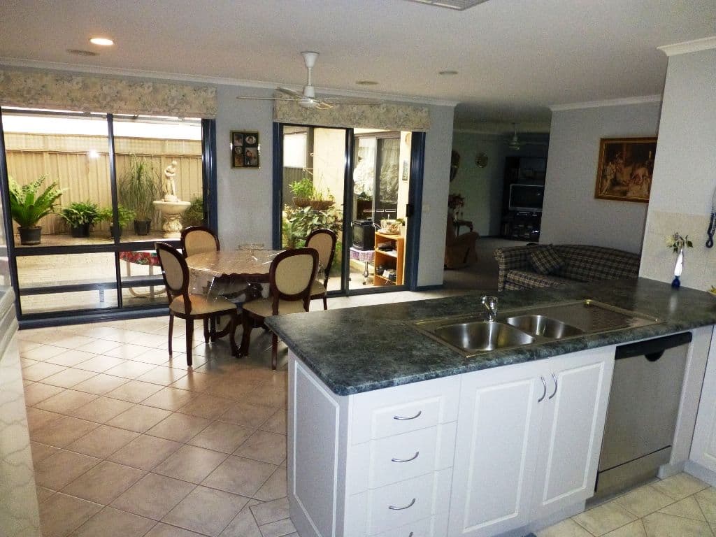 6 Genevieve Avenue, ECHUCA VIC 3564, Echuca - Thumbnail 4