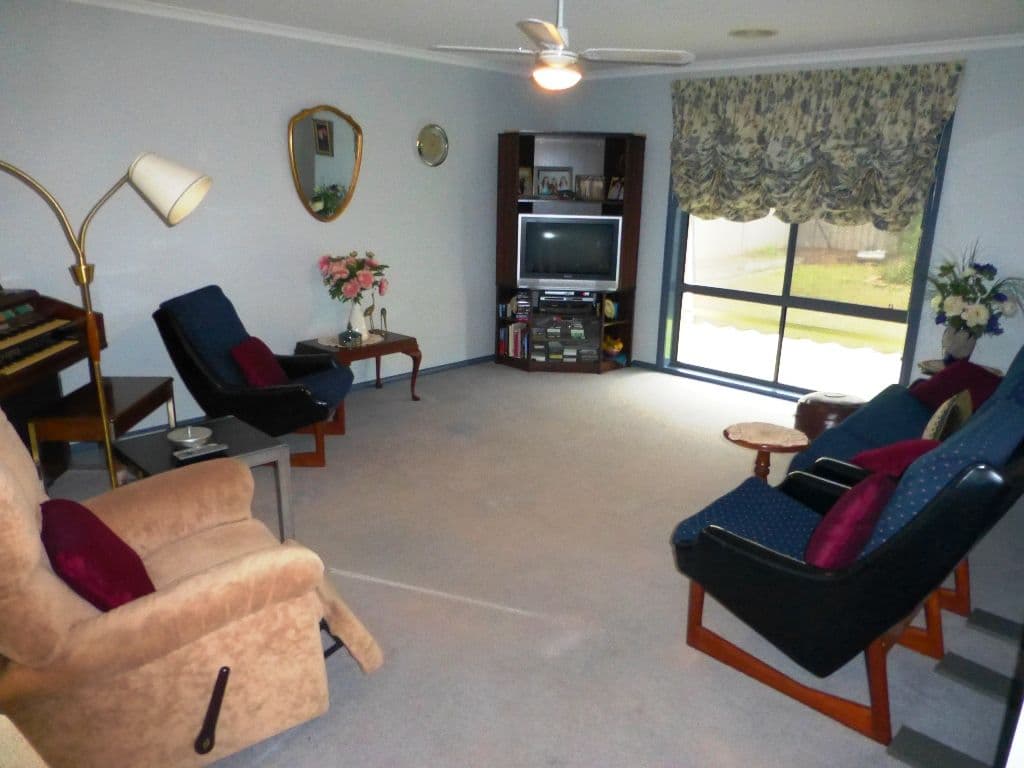 6 Genevieve Avenue, ECHUCA VIC 3564, Echuca - Thumbnail 6