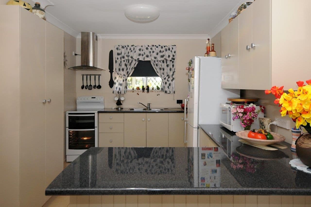 47 Cleary Street, CENTENARY HEIGHTS QLD 4350, Centenary Heights - Thumbnail 4