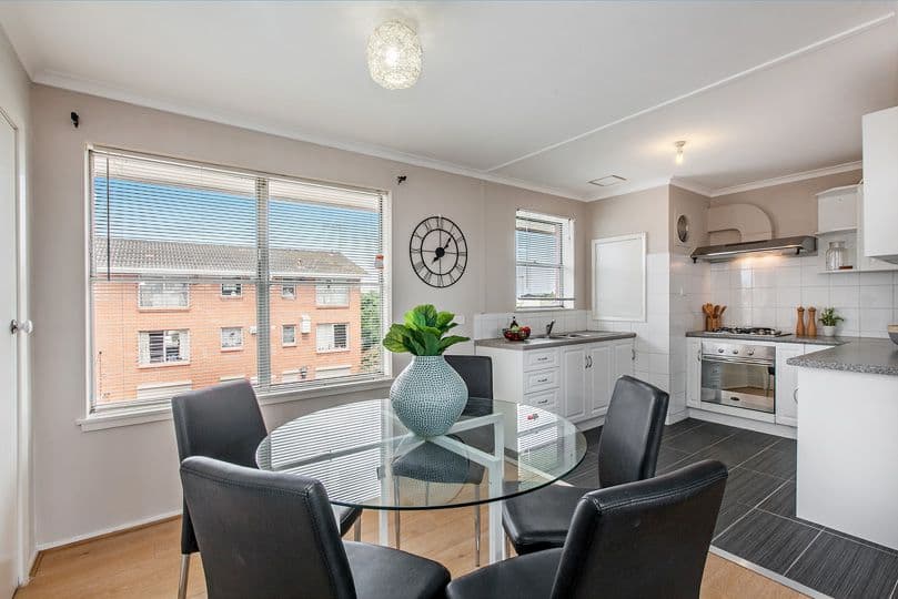 2 McLennan Place, Preston VIC 3072, Preston - Thumbnail 3