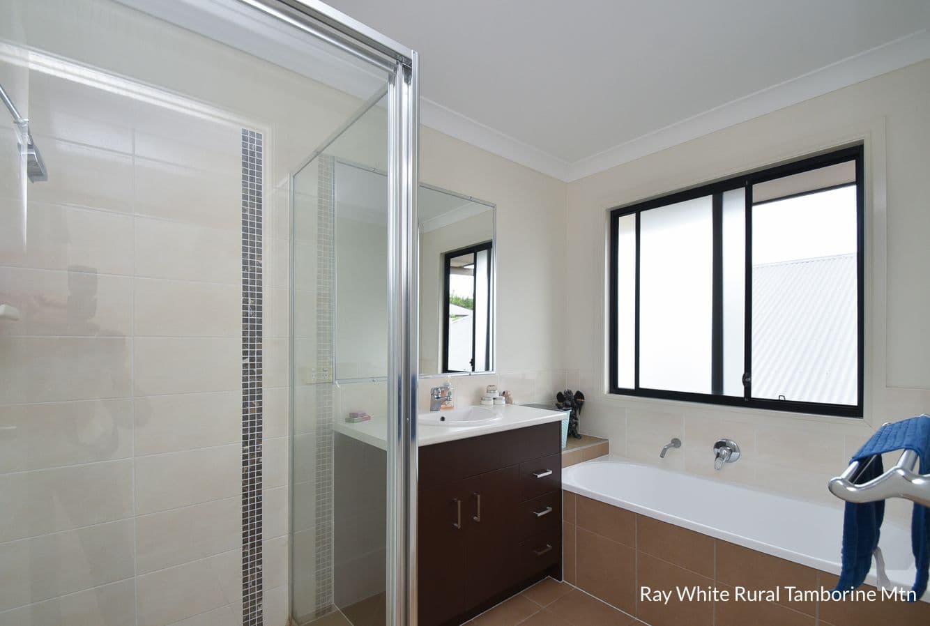 25 Wildflower Circuit, Upper Coomera QLD 4209, Upper Coomera - Thumbnail 8