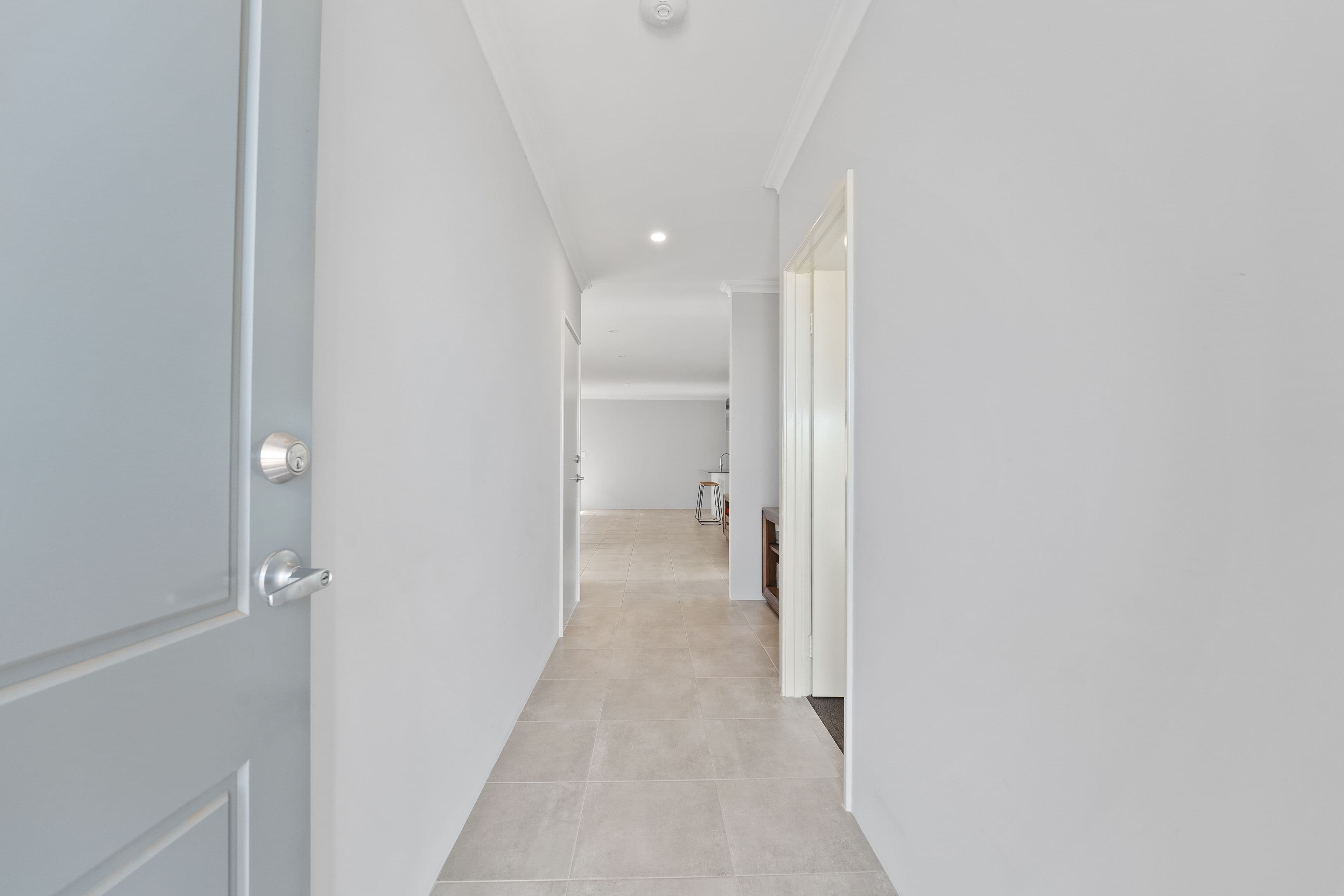 10 Hinckley Street, Parmelia WA 6167, Parmelia - Thumbnail 2