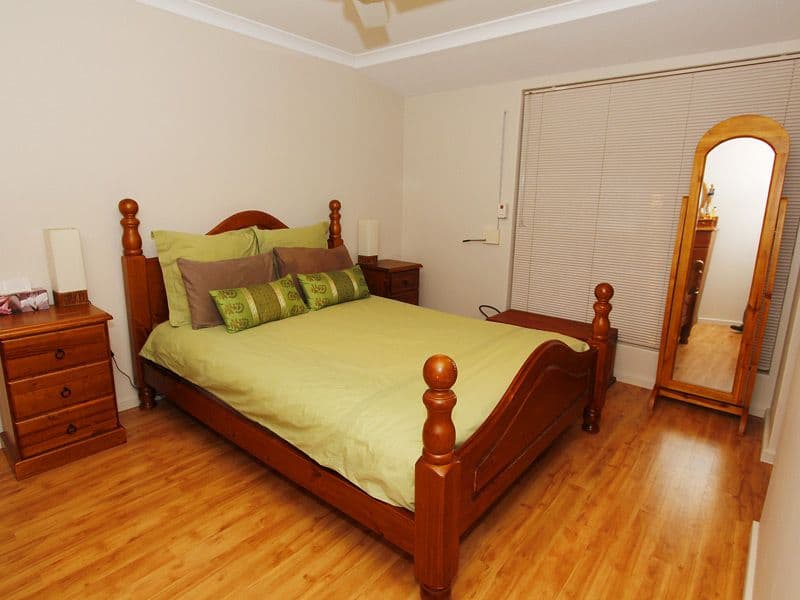19 Yandal Crescent, BALLAJURA WA 6066, Ballajura - Thumbnail 2