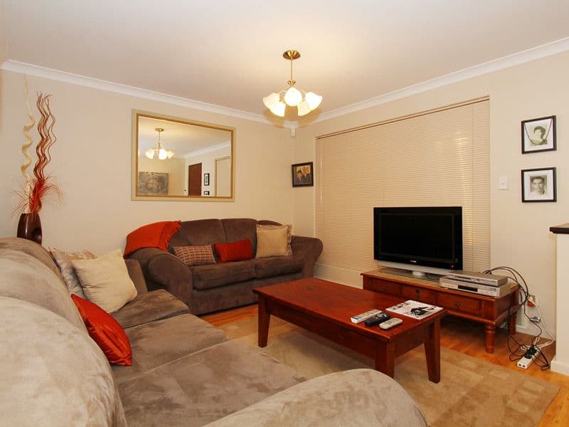 19 Yandal Crescent, BALLAJURA WA 6066, Ballajura - Thumbnail 3