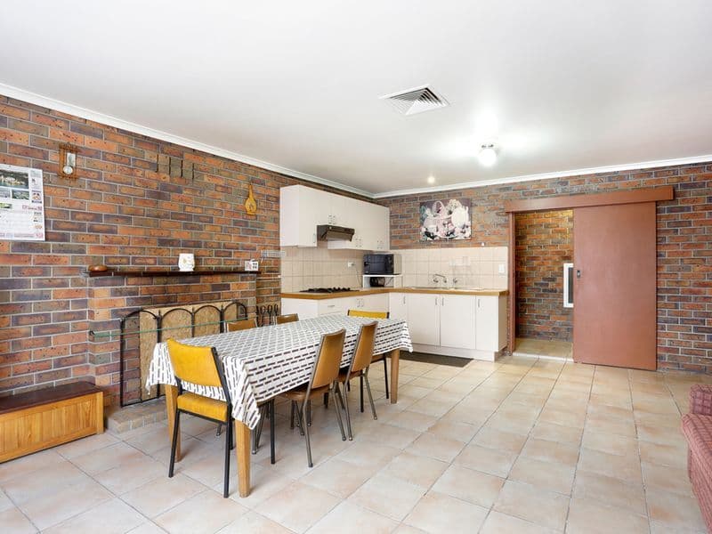 56 Petronella Avenue, Wheelers Hill VIC 3150, Wheelers Hill - Thumbnail 7
