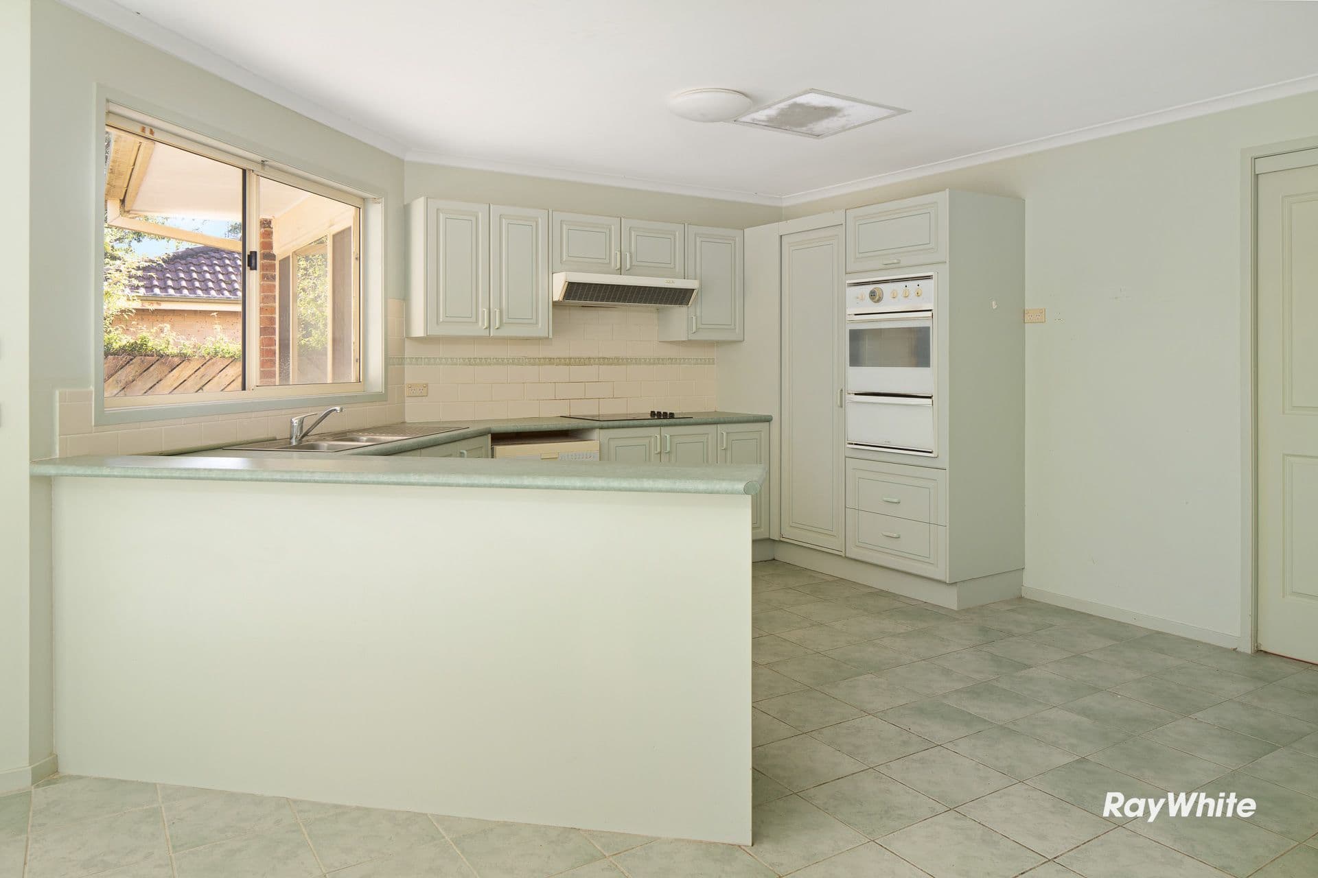 20 Thomas Mitchell Crescent, Sunshine Bay NSW 2536, Sunshine Bay - Thumbnail 2