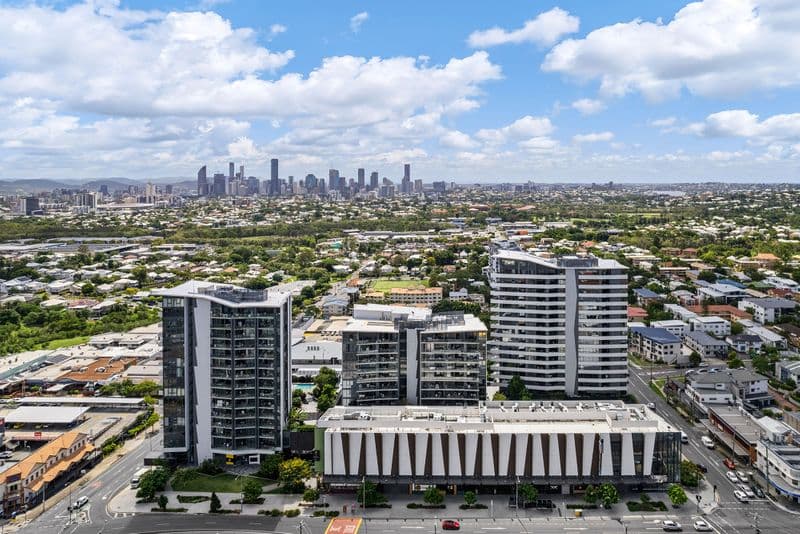 300 Old Cleveland Road, Coorparoo - Image 1