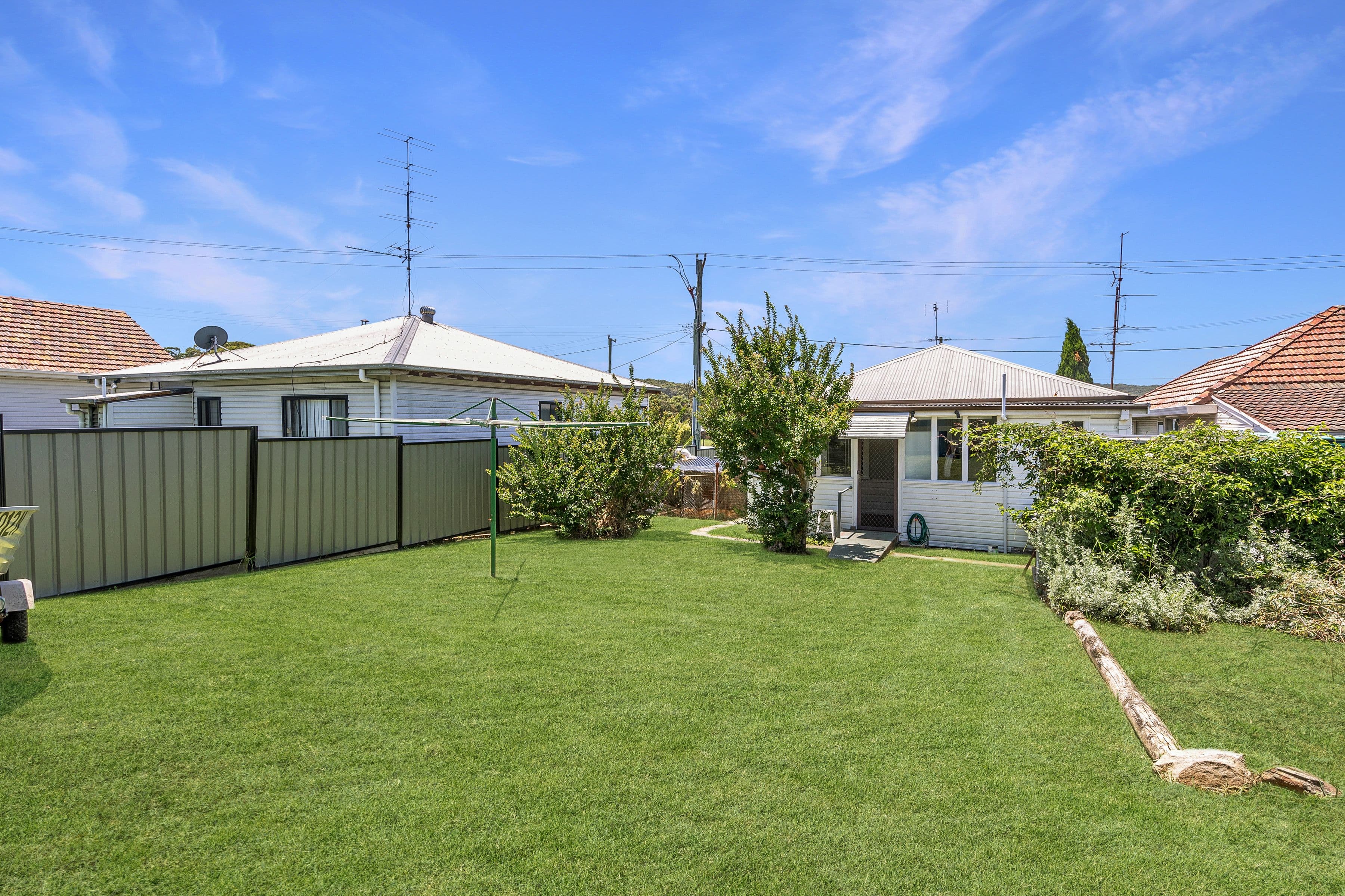 42 Pacific Highway, Gateshead NSW 2290, Gateshead - Thumbnail 3