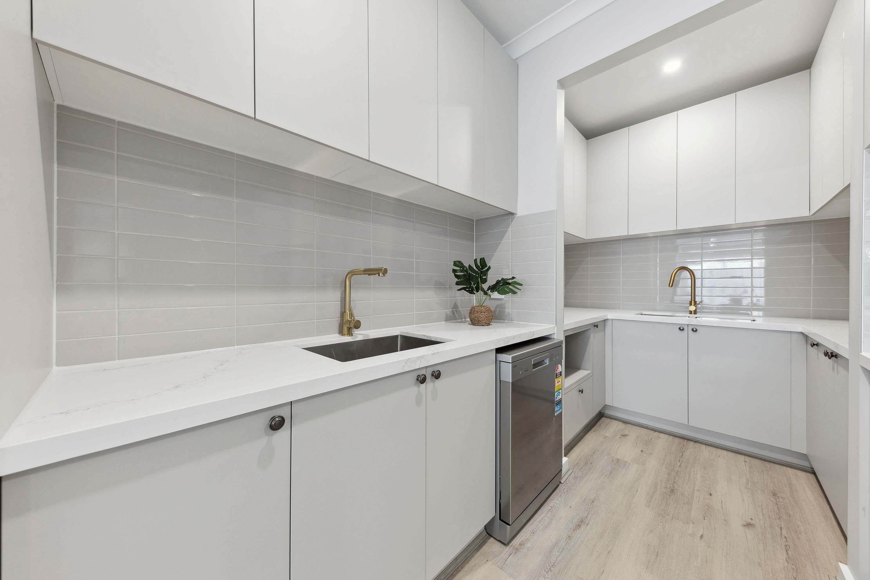 27 Harlem Way, Berwick VIC 3806, Berwick - Thumbnail 6