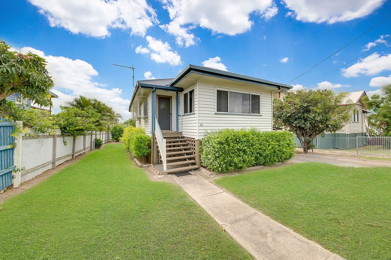 24 Bonar Street, South Gladstone QLD 4680, South Gladstone - Image 1