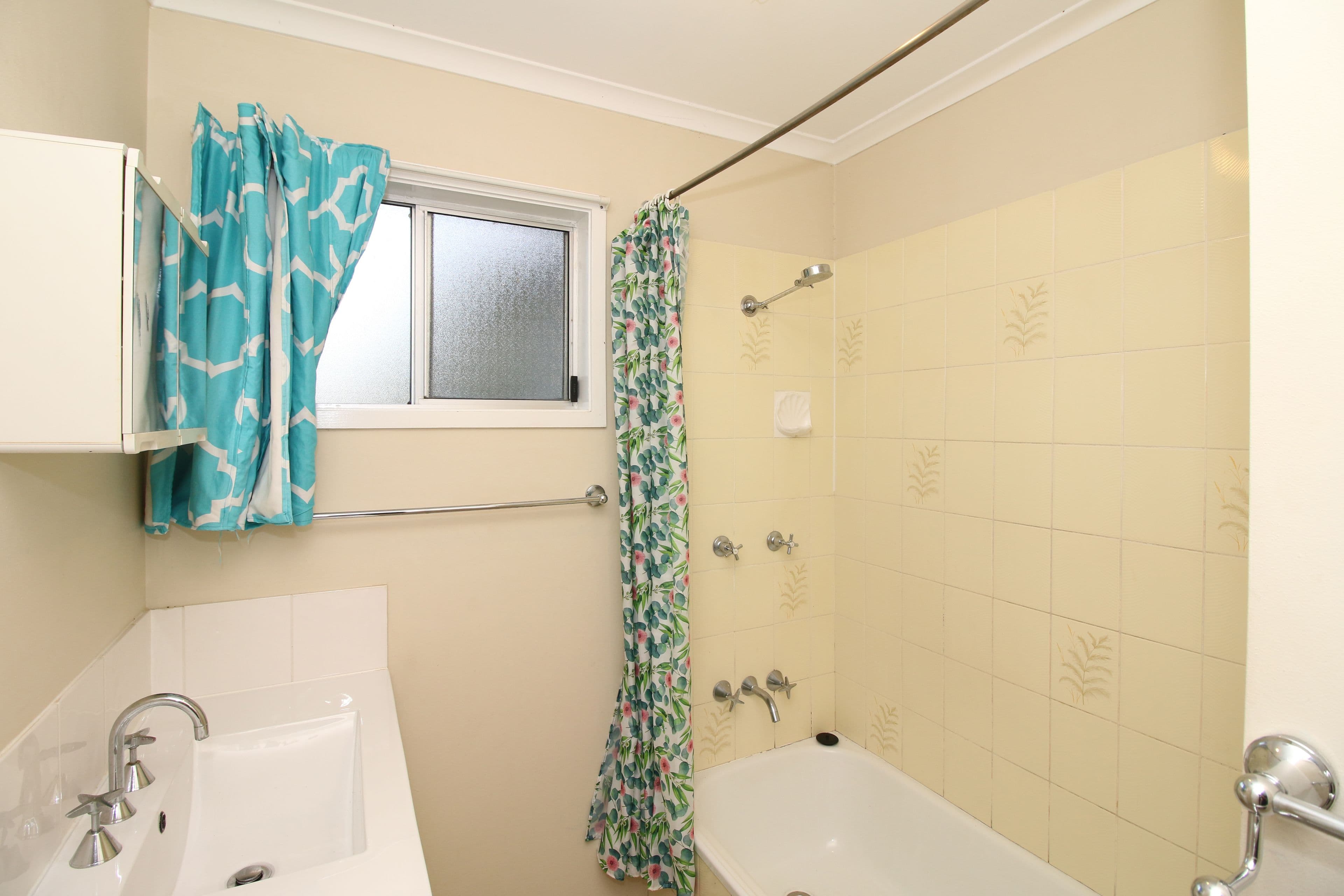 21 Maria Street, Rasmussen QLD 4815, Rasmussen - Thumbnail 4