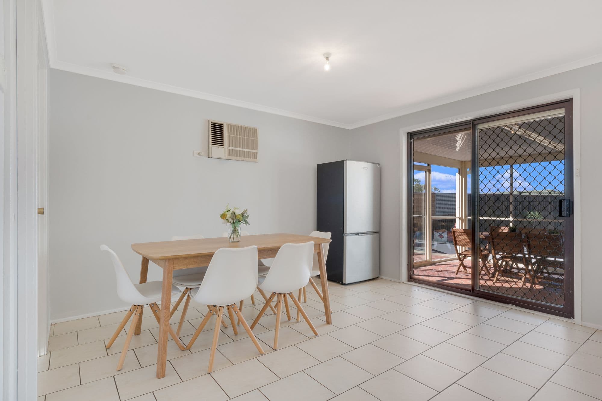 4 Ohio Place, Kearns - Thumbnail 4