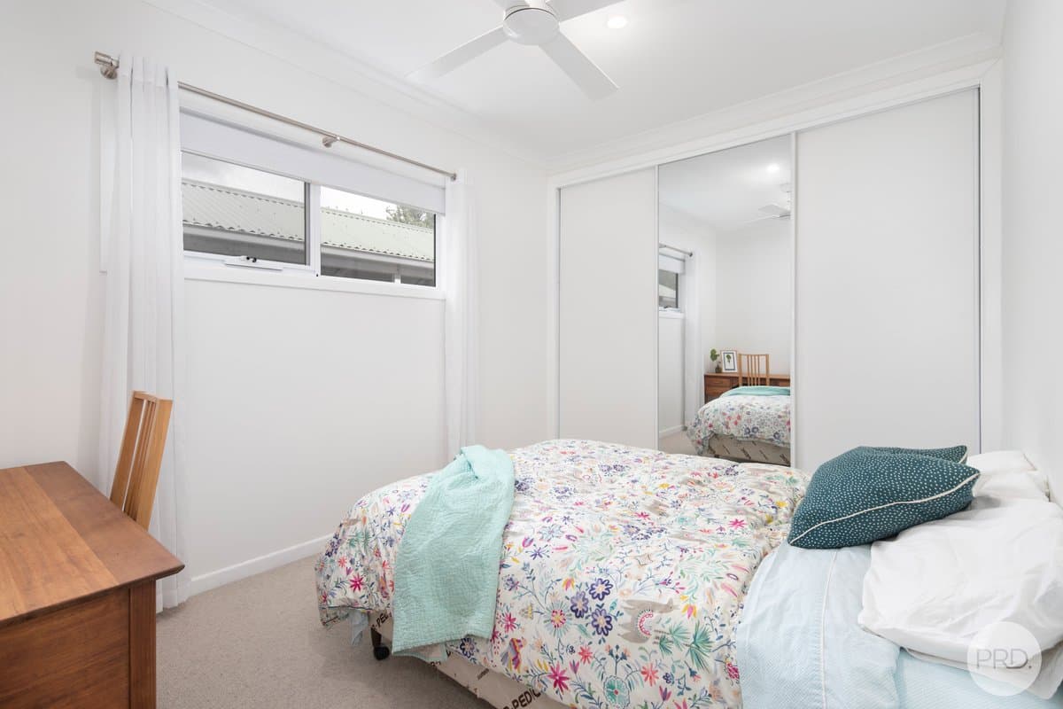 17 Linden Avenue, WENDOUREE VIC 3355, Wendouree - Thumbnail 7