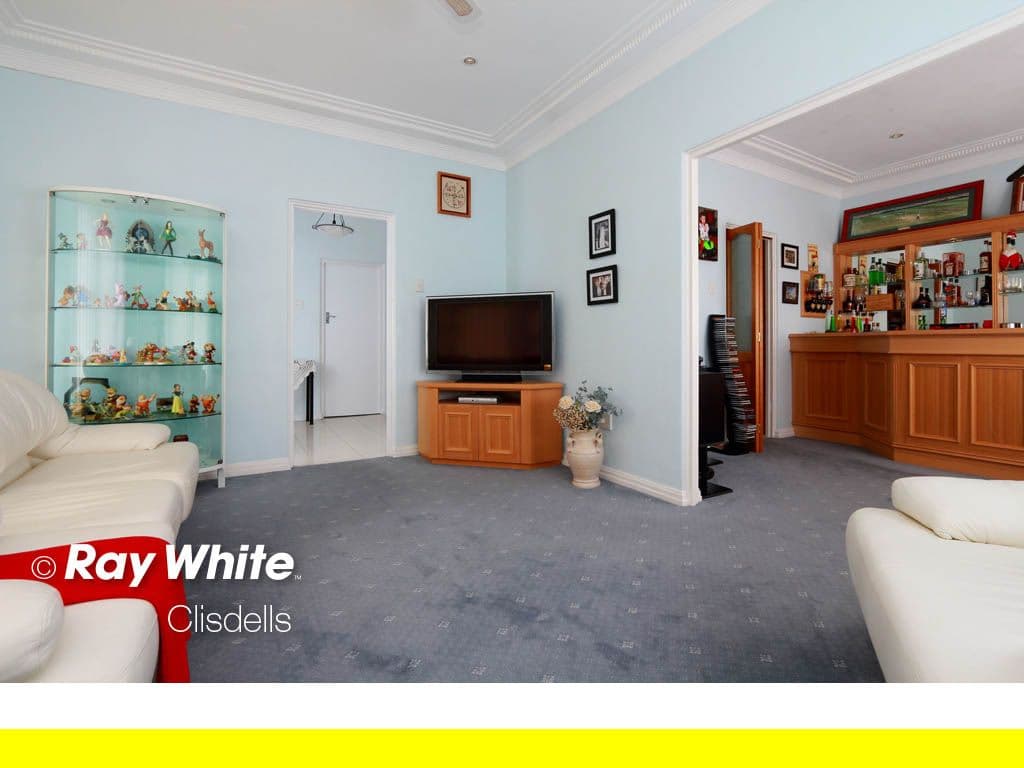 18 Rodgers Avenue, KINGSGROVE NSW 2208, Kingsgrove - Thumbnail 4