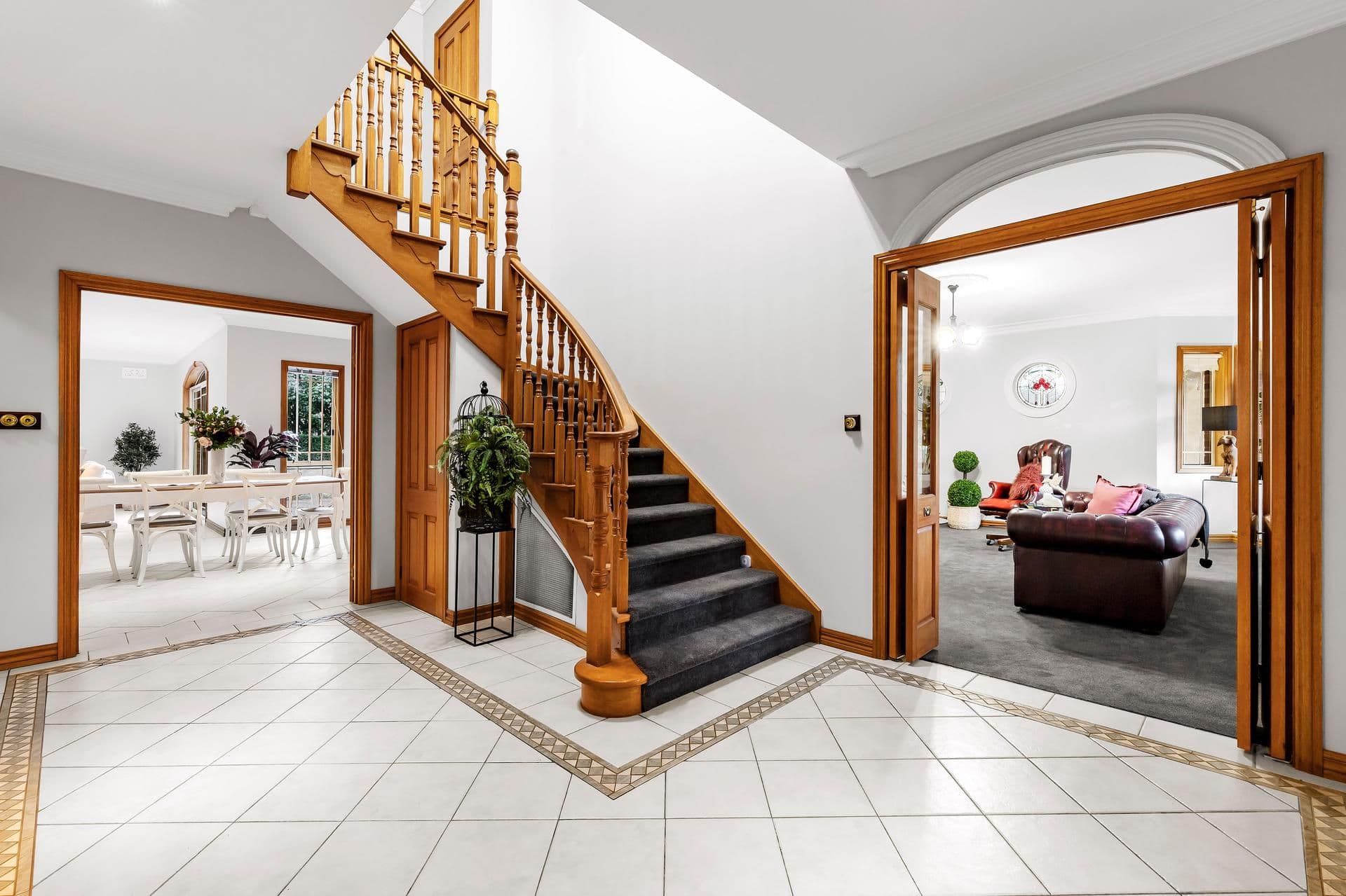 9 Patrick Close, Greensborough VIC 3088, Greensborough - Thumbnail 2