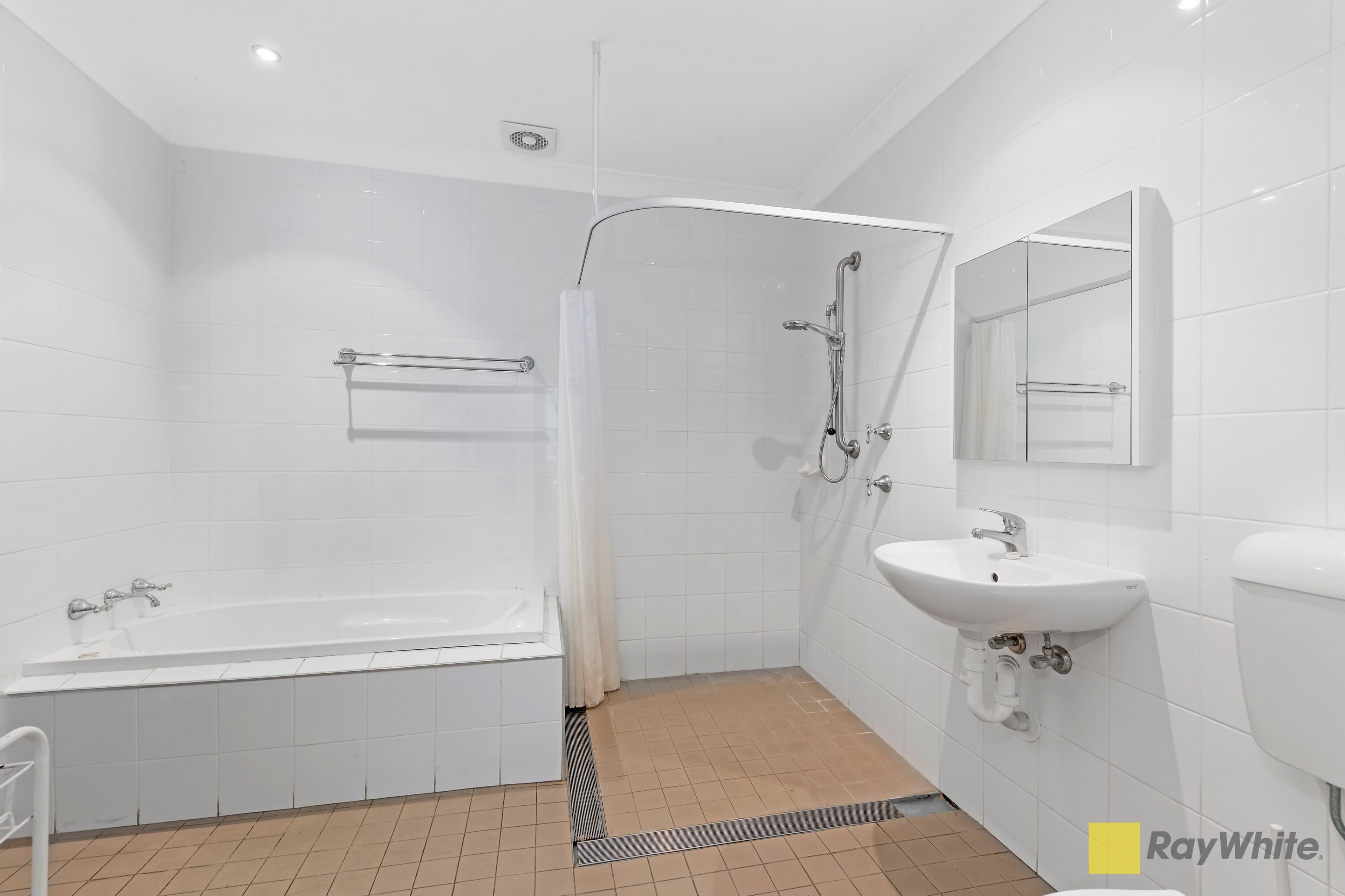 7 Pamela Place, Girraween NSW 2145, Girraween - Thumbnail 3