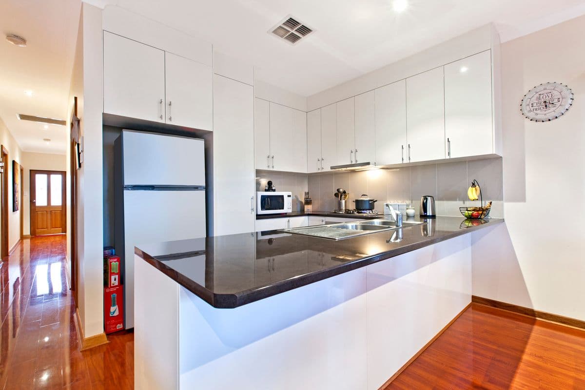 10 Maple Leaf Court, Munno Para West SA 5115, Munno Para West - Thumbnail 2